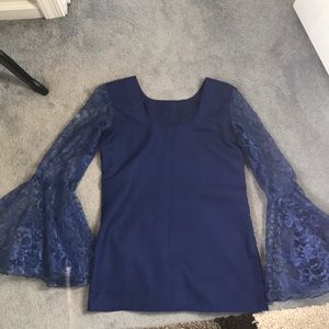 Bell sleeve top